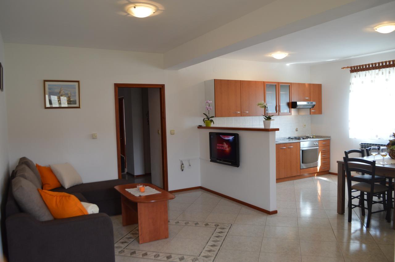 Apartment M&M Marasi Exterior photo